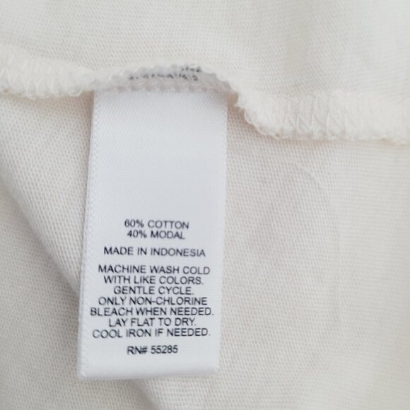 EXPRESS “Miss Your Kiss” Graphic Tee - Picture 6 of 7